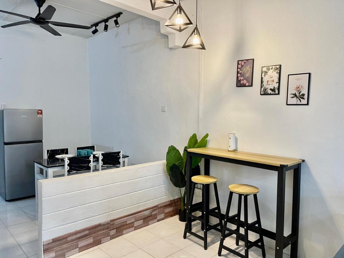 Entire Cozy Home 16 • 3 Bedroom @ Alma Bukit Mertajam Esterno foto